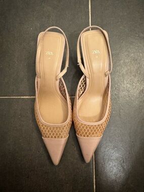 Zara Nude/Tan Pointed Slingback Heels 39/9